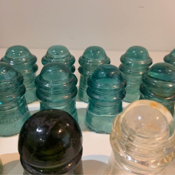Various glass insulators. 1940s-1960s great vintage condition. Price per each - Picture 7 of 9